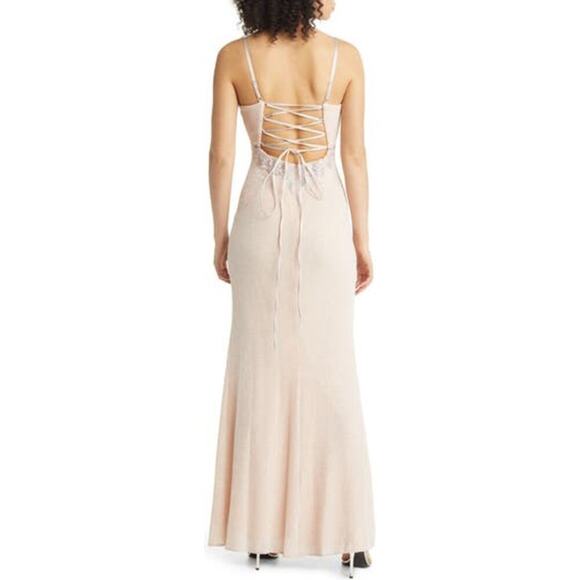 XSCAPE Embellished & Embroidered Romantic Gown Sleeveless Nude Size 12 NWT - Picture 3 of 13